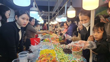 Sắc màu ẩm thực ba miền tại Hội chợ Công thương Bắc Trung Bộ