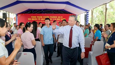 Tổng Bí thư, Chủ tịch nước Tô Lâm gặp gỡ công nhân TP.HCM: Khẳng định vai trò nòng cốt của giai cấp công nhân