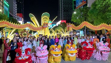 TP. Hồ Chí Minh: Đường hoa Tết Bính Ngọ 2026 khép lại ấn tượng với hơn 1,8 triệu lượt khách