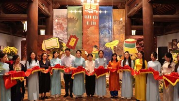 Khai mạc triển lãm tranh “Ngàn năm di sản” tại Văn Miếu – Quốc Tử Giám