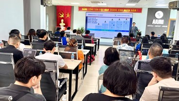 Học viện AIUni ra mắt nền tảng đào tạo và Sổ tay Thực hành AI