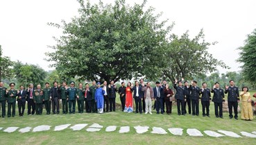 Gặp mặt các tướng lĩnh nhân dịp Kỷ niệm 81 năm thành lập Quân đội Nhân dân Việt Nam