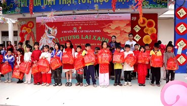 Trường Tiểu học Tân Tiến lan tỏa thông điệp sống xanh từ chuyên đề cấp thành phố “Vì tương lai xanh”