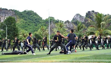 Công an Quảng Ninh ra quân bảo đảm an ninh, trật tự phục vụ Tết Dương lịch 2026 và Đại hội XIV của Đảng