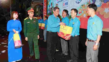 Xuân nghĩa tình giữa đại ngàn Tây Nguyên