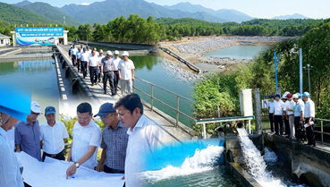 Giữ vững nguồn nước, tạo động lực phát triển vùng ven biển Huế