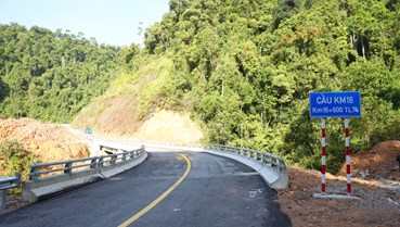 Huế đưa vào sử dụng tuyến đường Nam Đông - A Lưới 475 tỷ đồng