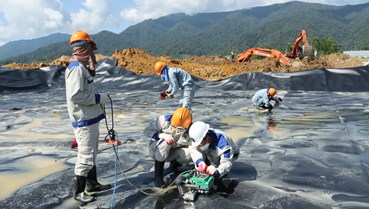 Nỗ lực xử lý đất nhiễm chất độc dioxin tại sân bay A So