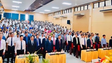 Hơn 1.400 tân sinh viên nhập học Trường Đại học Y - Dược, Đại học Huế