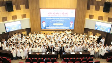 Chào đón150 tân bác sĩ nội trú khóa 2026 - 2029