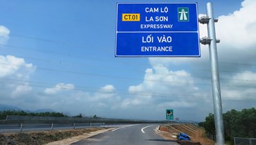 Cảnh báo nguy cơ mất an toàn giao thông trên tuyến cao tốc Cam Lộ - La Sơn