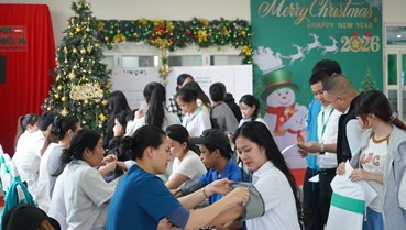 Tiếp nhận 451 đơn vị máu từ Ngày hội hiến máu lần thứ 44 tại Đại học Đông Á