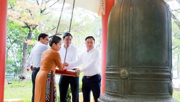 Nghệ An sôi nổi các hoạt động tri ân" Nối dài mạch nguồn uống nước nhớ nguồn”