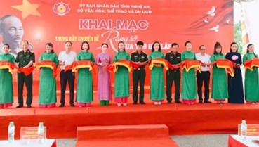Nghệ An: Trưng bày chạm ký ức mùa thu độc lập