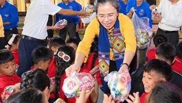 Tết Trung thu"muà  trăng yêu thương" trên quê hương Nghệ An
