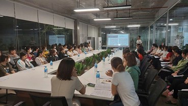 Giải pháp xây dựng môi trường làm việc dân chủ, hiệu quả tại tỉnh Hòa Bình