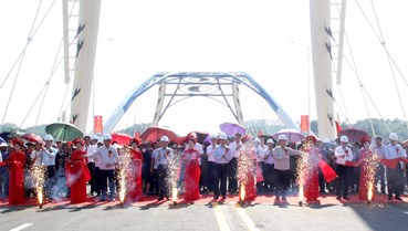 Yên Bái: Long trọng tổ chức lễ khánh thành cầu Giới Phiên