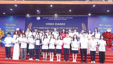 Trường THCS Trần Duy Hưng chào đón 621 tân học sinh khối 6 với "Hành trình hạnh phúc"