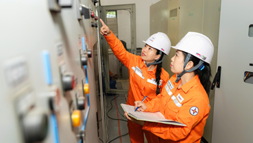 Phụ nữ EVNNPC – Bản lĩnh, sáng tạo, thắp sáng niềm tin