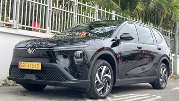 Thu nhập 50 triệu đồng/tháng, 1,5 năm hoàn vốn và những lý do tài xế dịch vụ chọn VinFast Limo Green