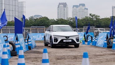  “Đi xe xăng, về xe điện”, người dùng chia sẻ: Lái ngon, ưu đãi lớn, tội gì không lên đời 