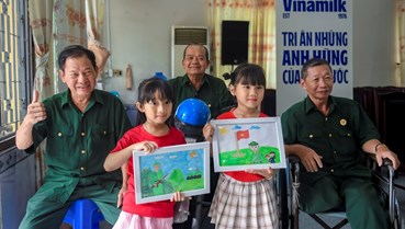 Vinamilk “Viết tiếp câu chuyện hòa bình” bằng tranh và hành động