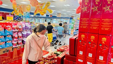 Thị trường Trung thu sôi động, nỗi lo hàng hóa kém chất lượng gia tăng