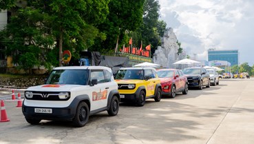 Người trẻ dễ dàng “chạm tay vào ô tô” với xe quốc dân VinFast VF 3 