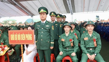 1.690 thanh niên Hà Tĩnh hăng hái lên đường bảo vệ Tổ quốc