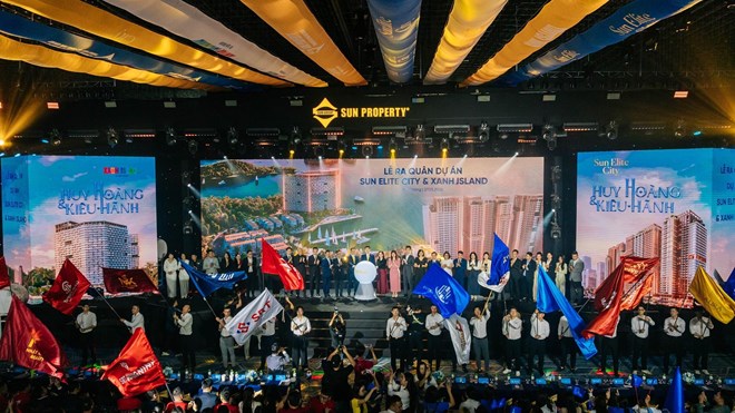 Gần 2.000 “chiến binh” chào đón siêu phẩm mới của dự án Xanh Island