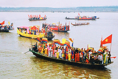 Lễ rước nước trong Lễ hội Chử Đồng Tử