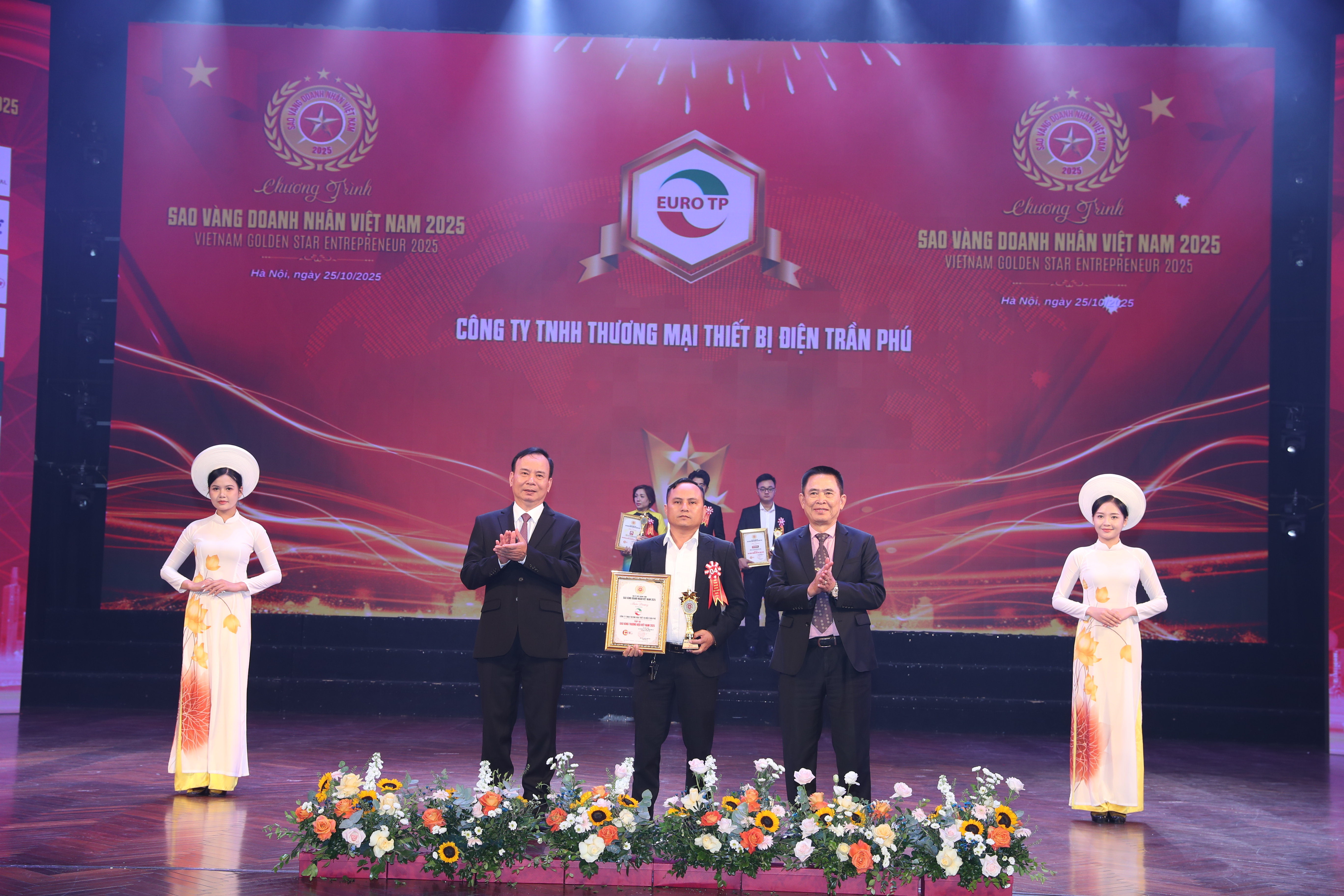 Chung tay hành động vì thương hiệu Việt – quyết liệt chống hàng giả, hàng nhái và gian lận thương mại - Ảnh 24