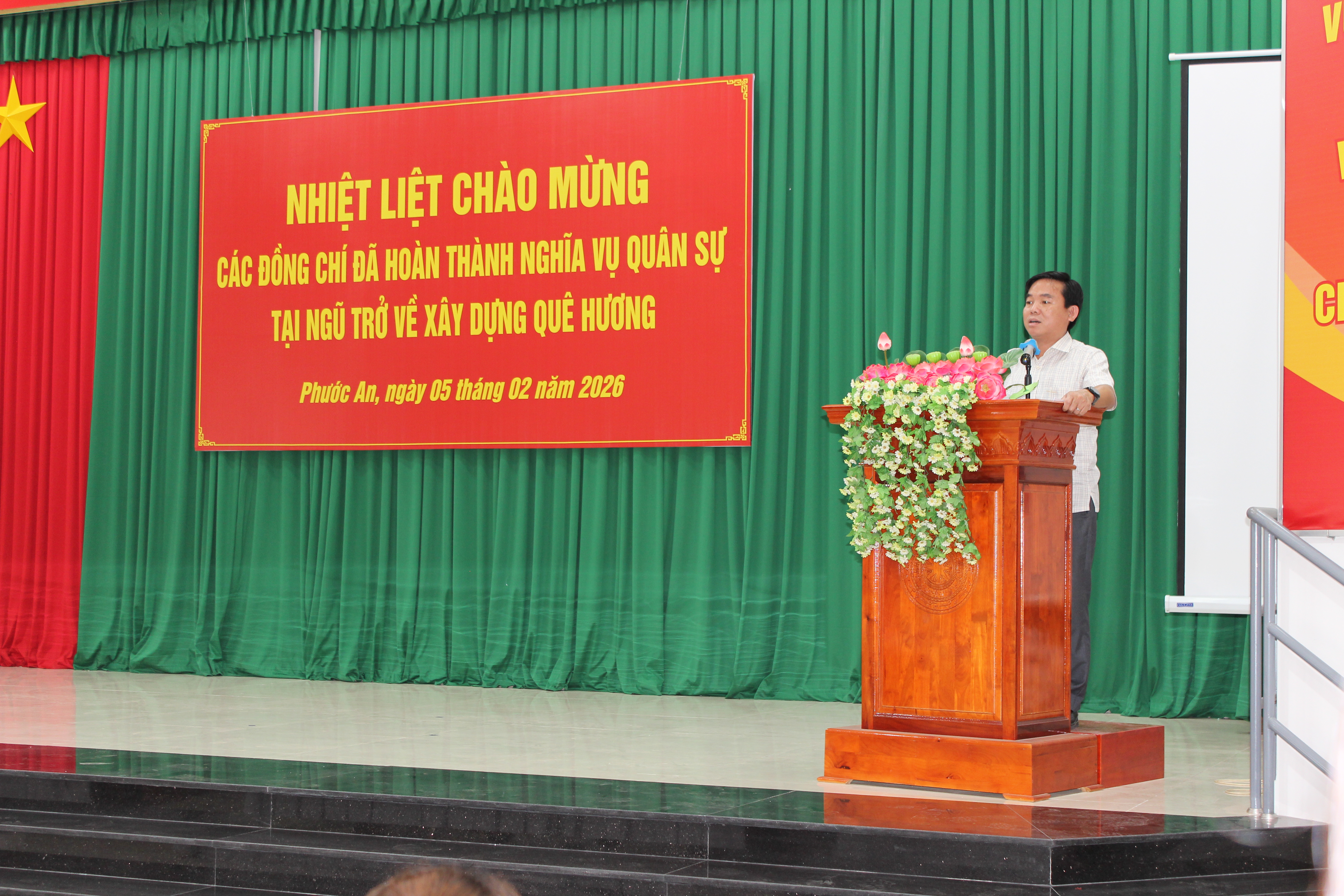 &Ocirc;ng Huỳnh Minh Đức &ndash; Chủ tịch UBND&nbsp; x&atilde; Phước An ph&aacute;t biểu tại buổi lễ.