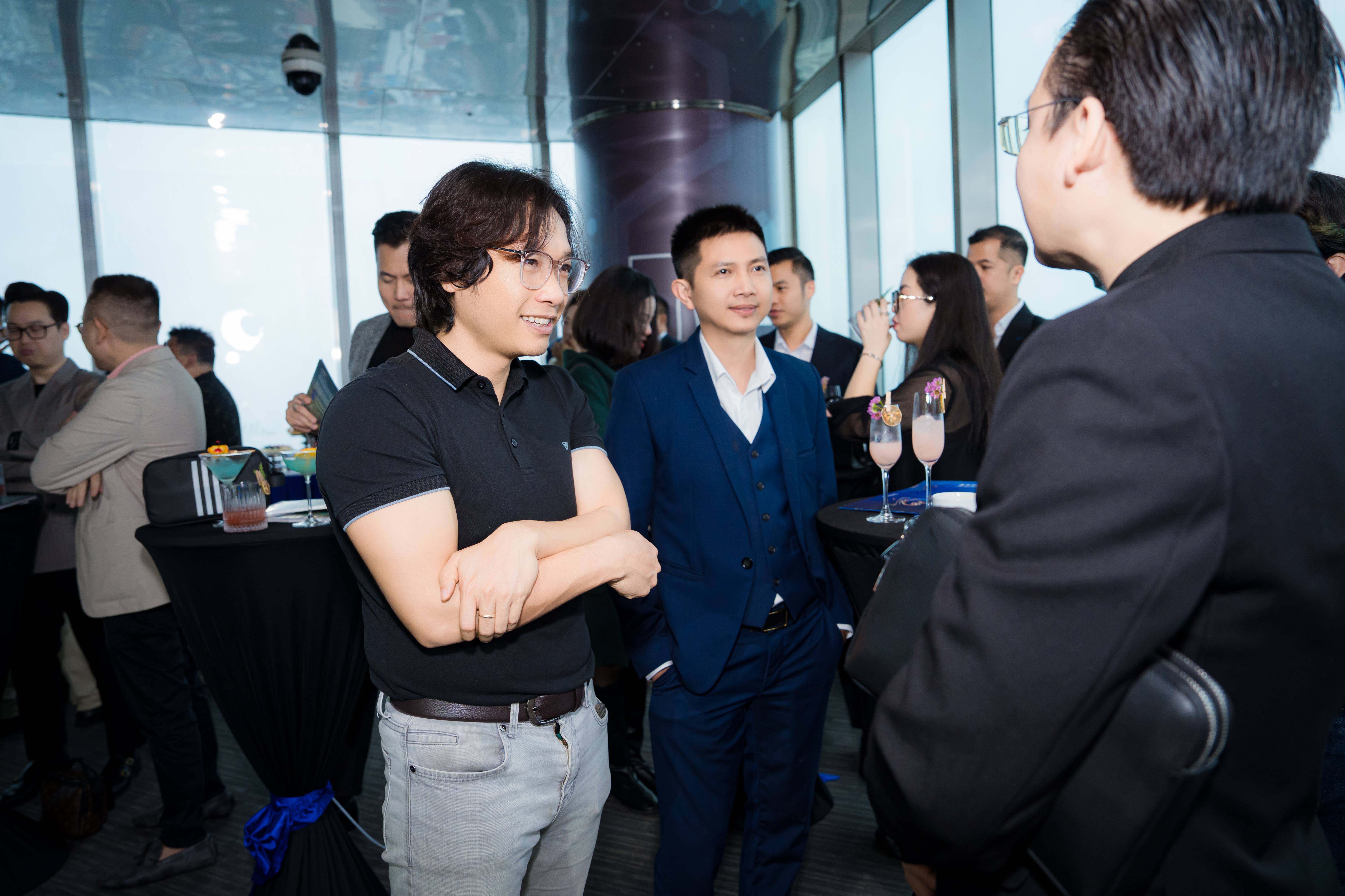 Blue Dream Above 65: Nơi nghệ thuật, thời trang và kết nối thương mại cùng hội tụ - Ảnh 17