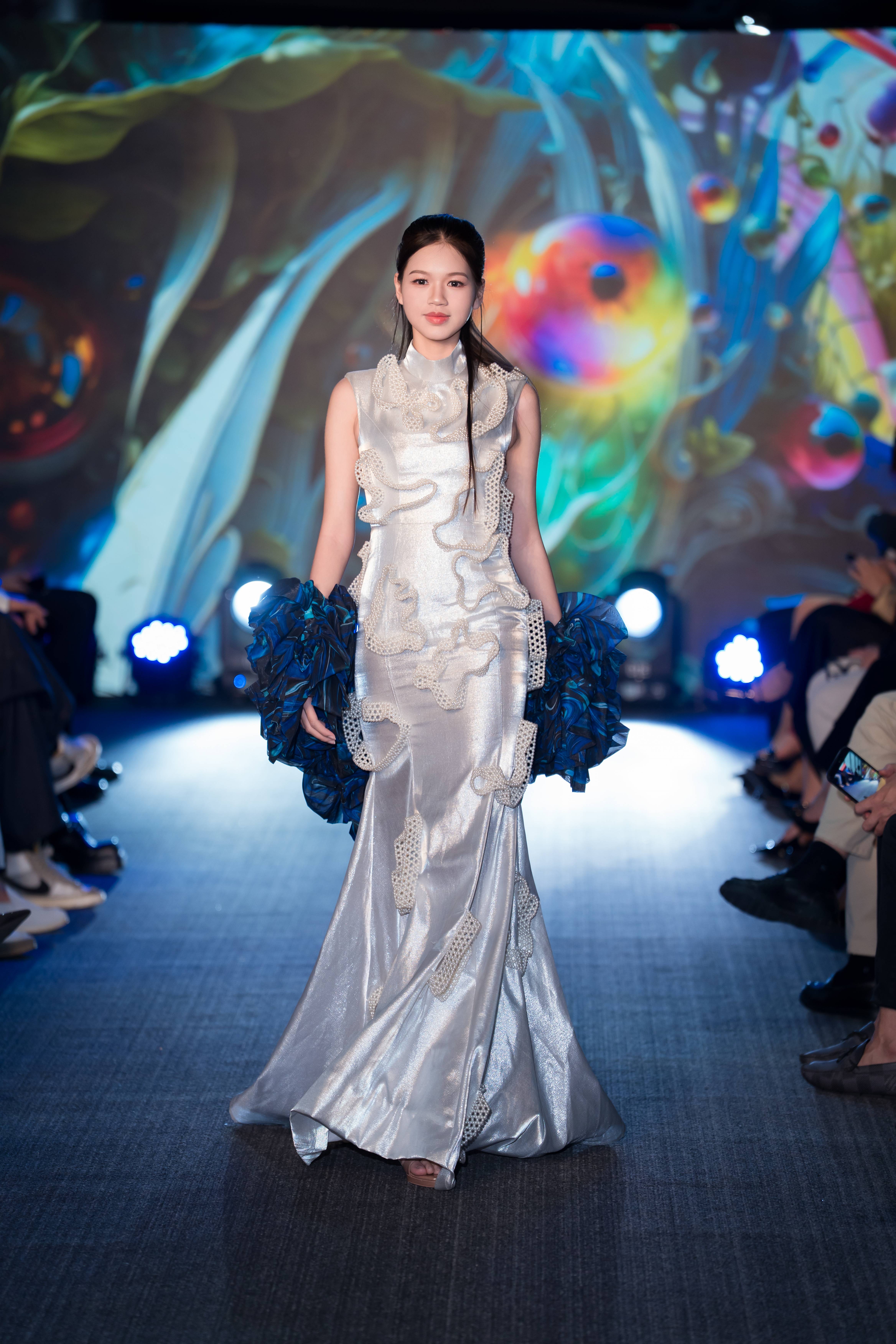 Blue Dream Above 65: Nơi nghệ thuật, thời trang và kết nối thương mại cùng hội tụ - Ảnh 11