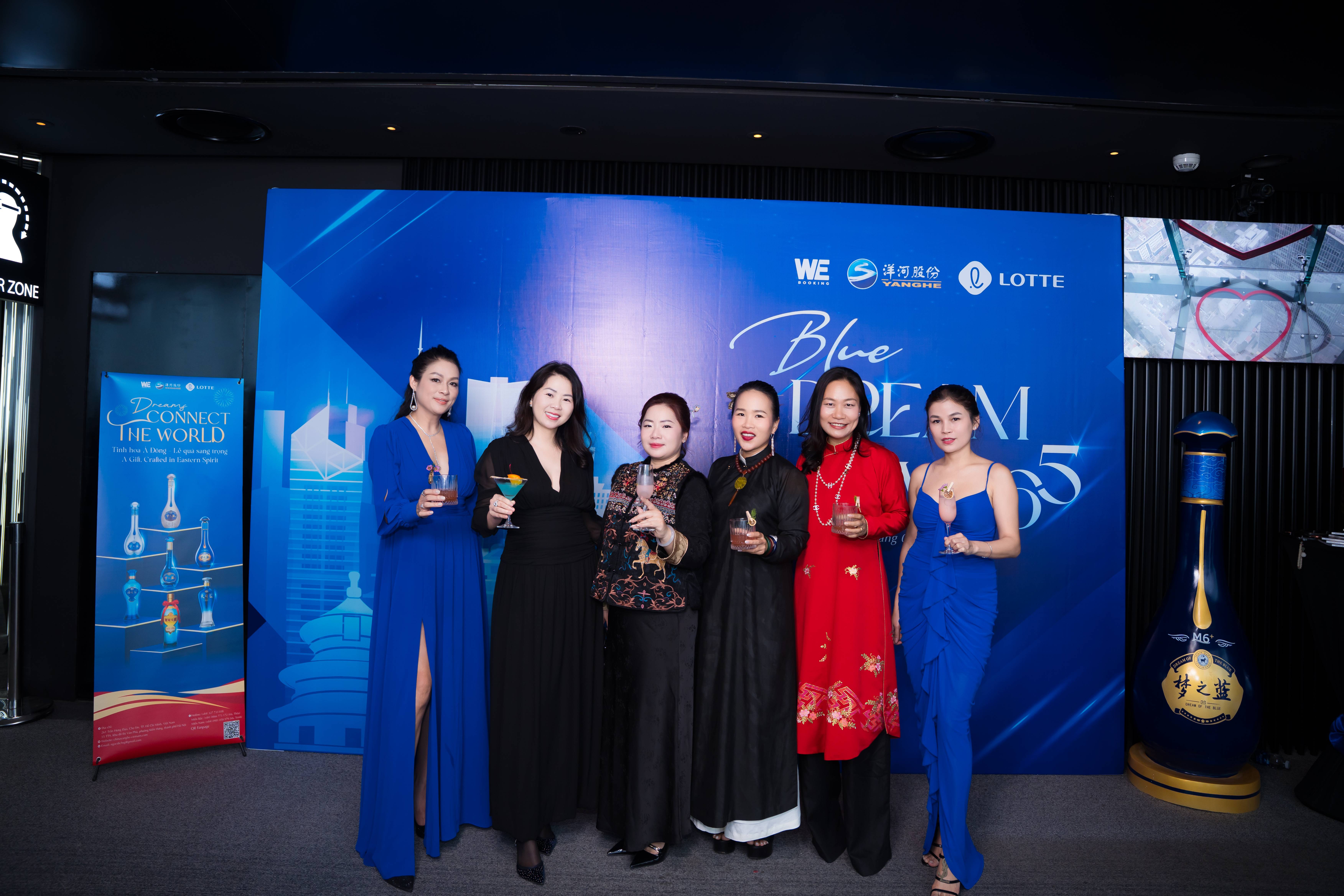 Blue Dream Above 65: Nơi nghệ thuật, thời trang và kết nối thương mại cùng hội tụ - Ảnh 2