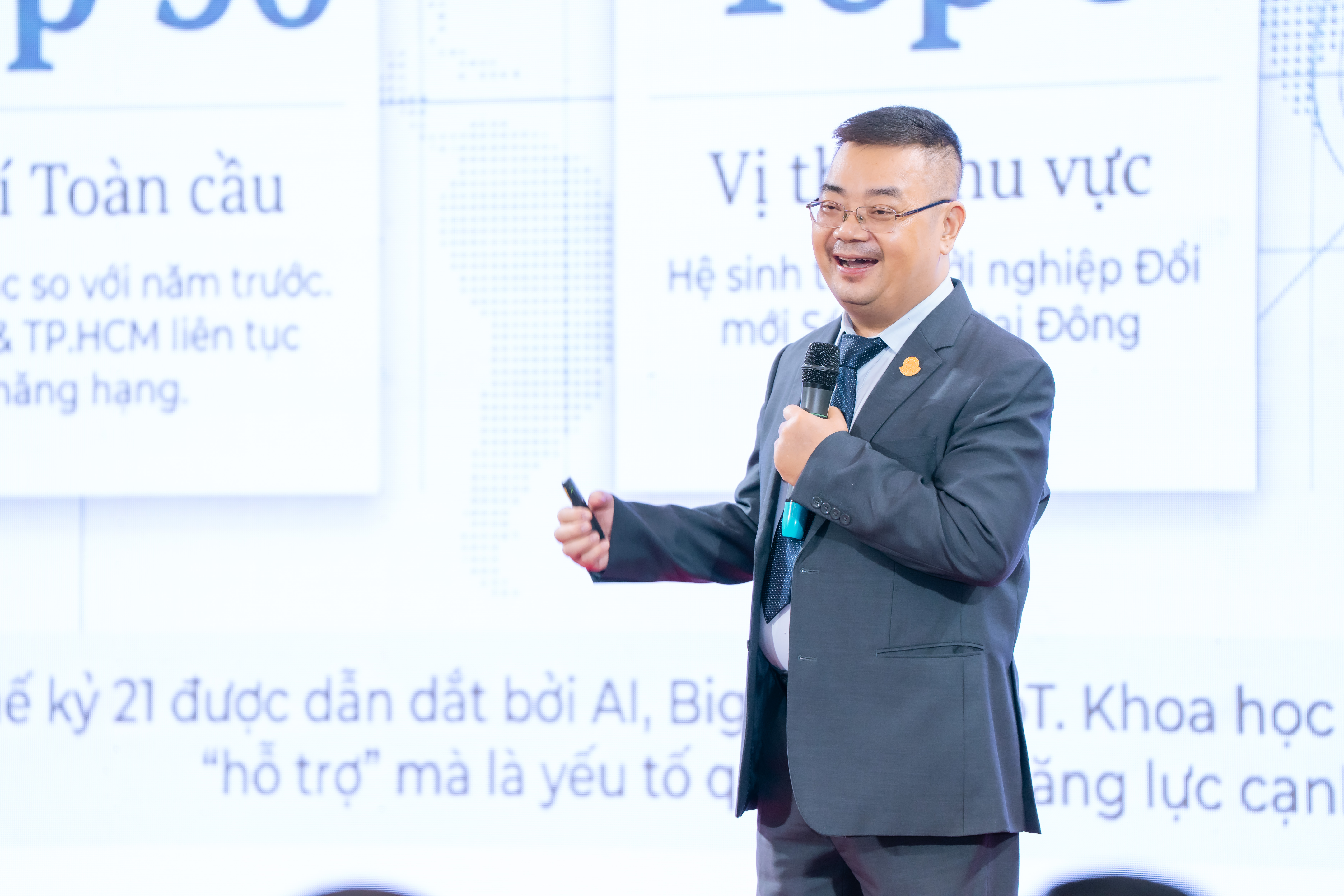 Tiến sĩ Vũ Việt Anh - Chủ tịch Hội đồng Chuy&ecirc;n gia Trung t&acirc;m Hỗ trợ Khởi nghiệp S&aacute;ng tạo Quốc gia