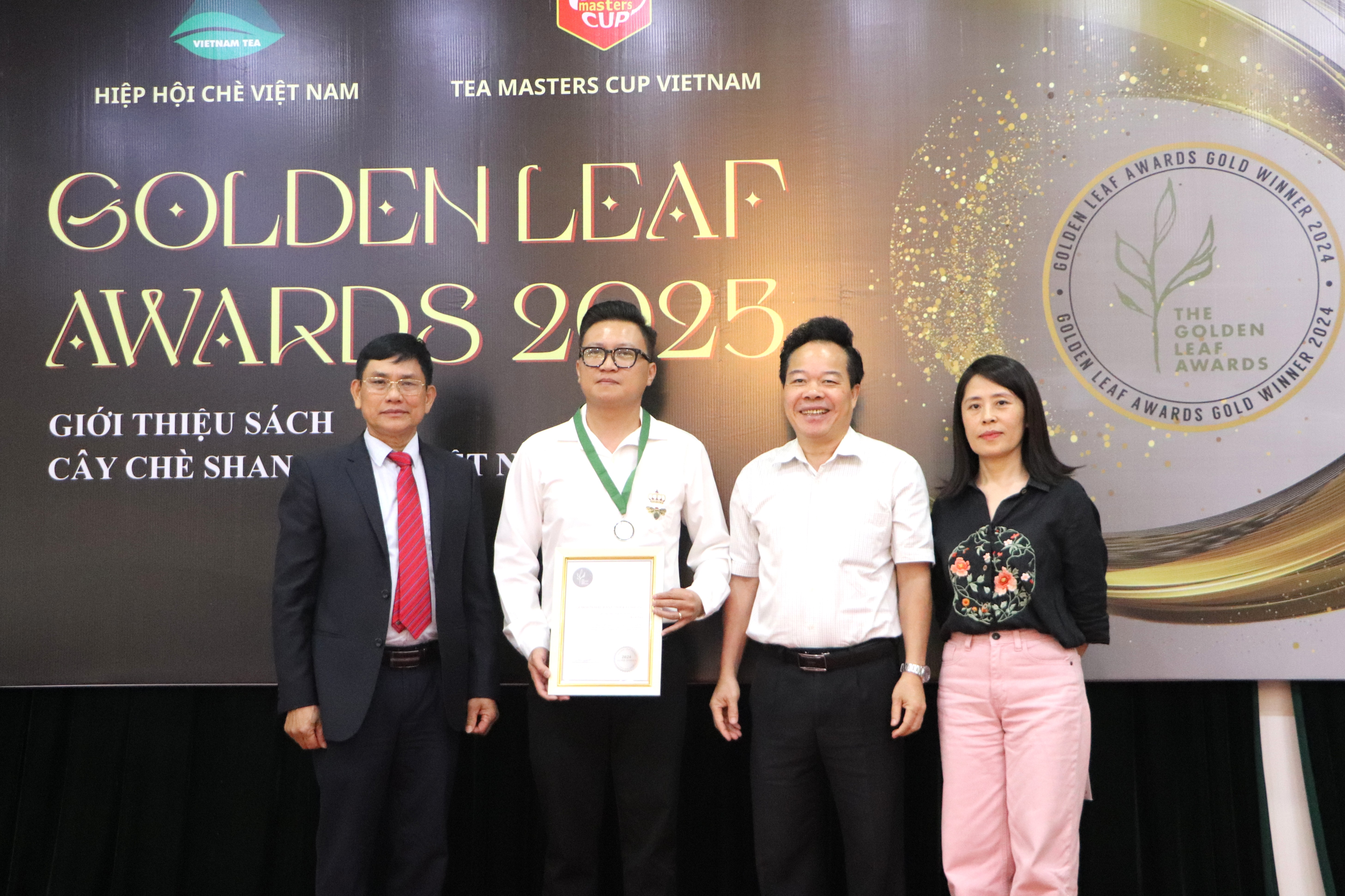 Tr&#224; Việt tỏa s&#225;ng tại Golden Leaf Awards - Ảnh 9