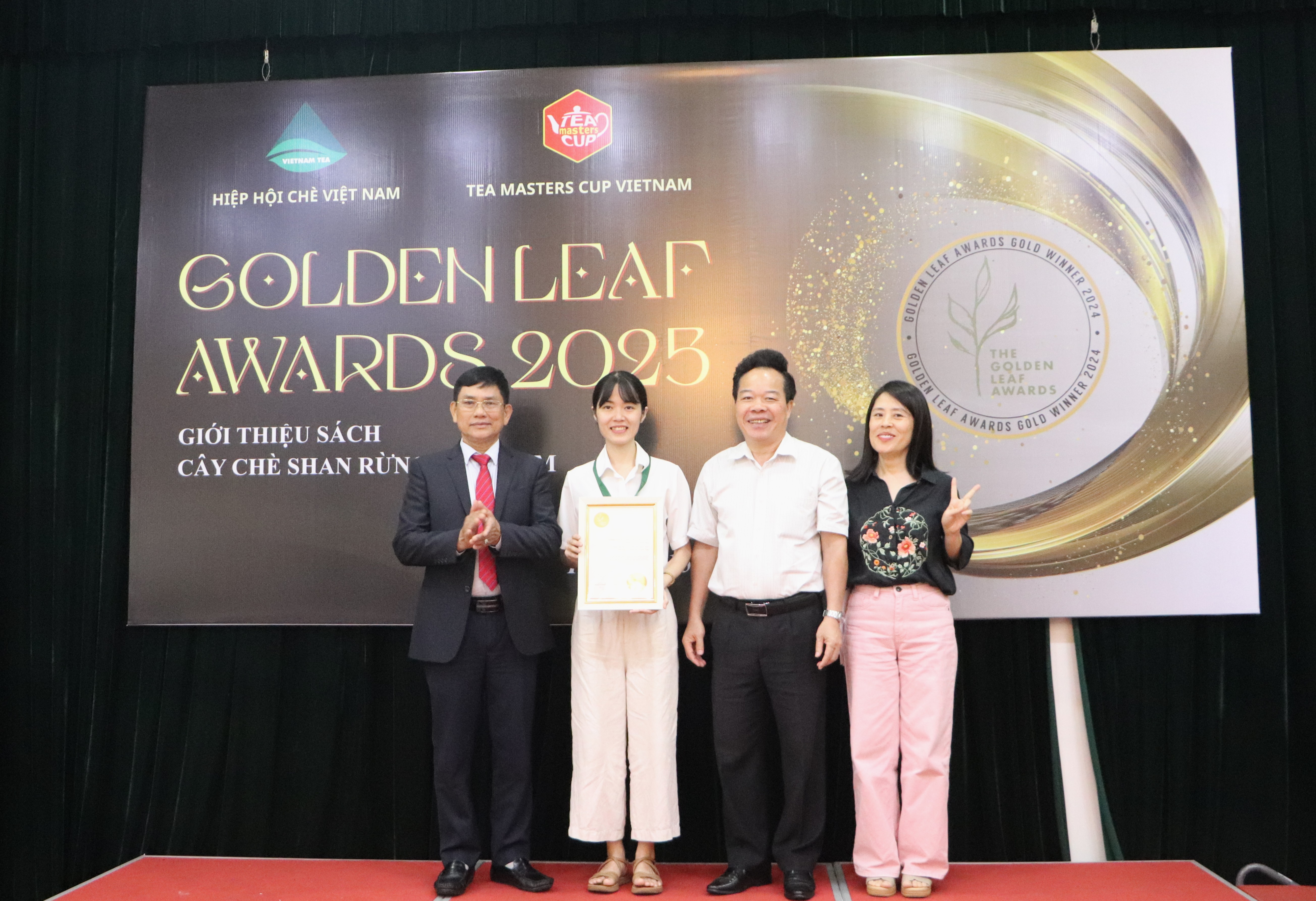 Tr&#224; Việt tỏa s&#225;ng tại Golden Leaf Awards - Ảnh 3
