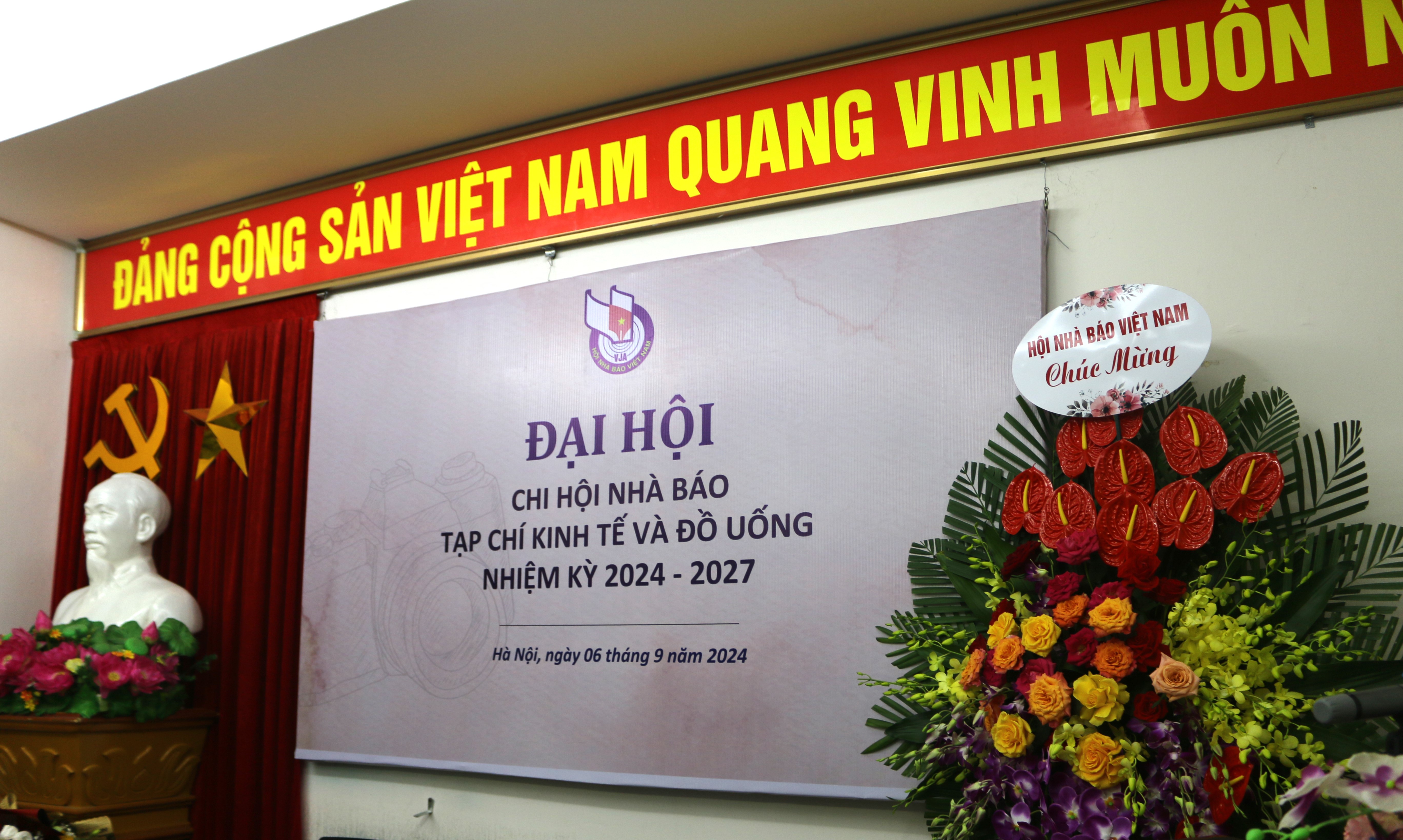 Đại hội Chi hội Nh&#224; b&#225;o Tạp ch&#237; Kinh tế v&#224; Đồ uống nhiệm kỳ 2024 - 2027 - Ảnh 6