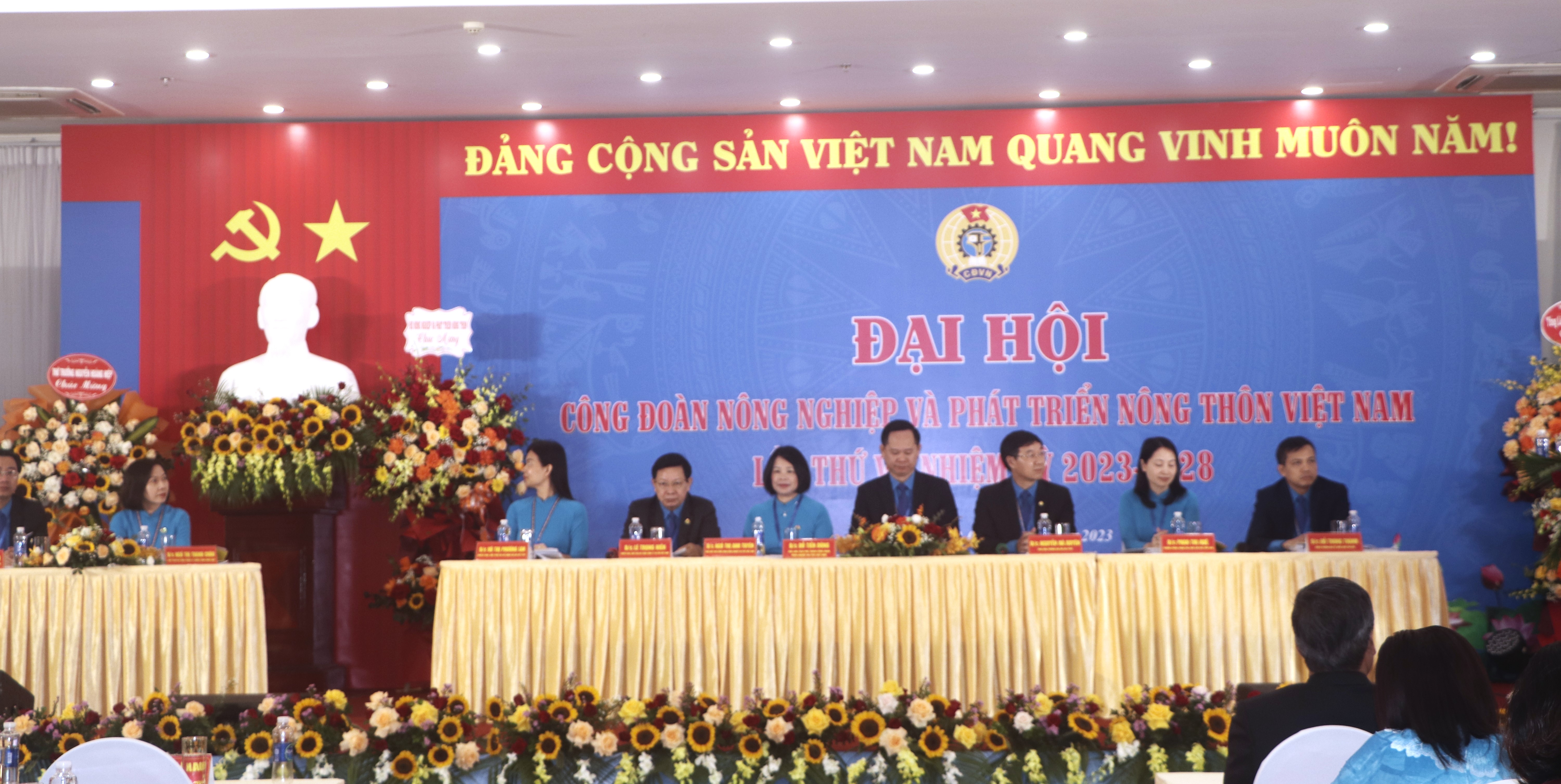 Đại hội C&#244;ng đo&#224;n N&#244;ng nghiệp &amp; PTNT: X&#226;y dựng C&#244;ng đo&#224;n vững mạnh  - Ảnh 2