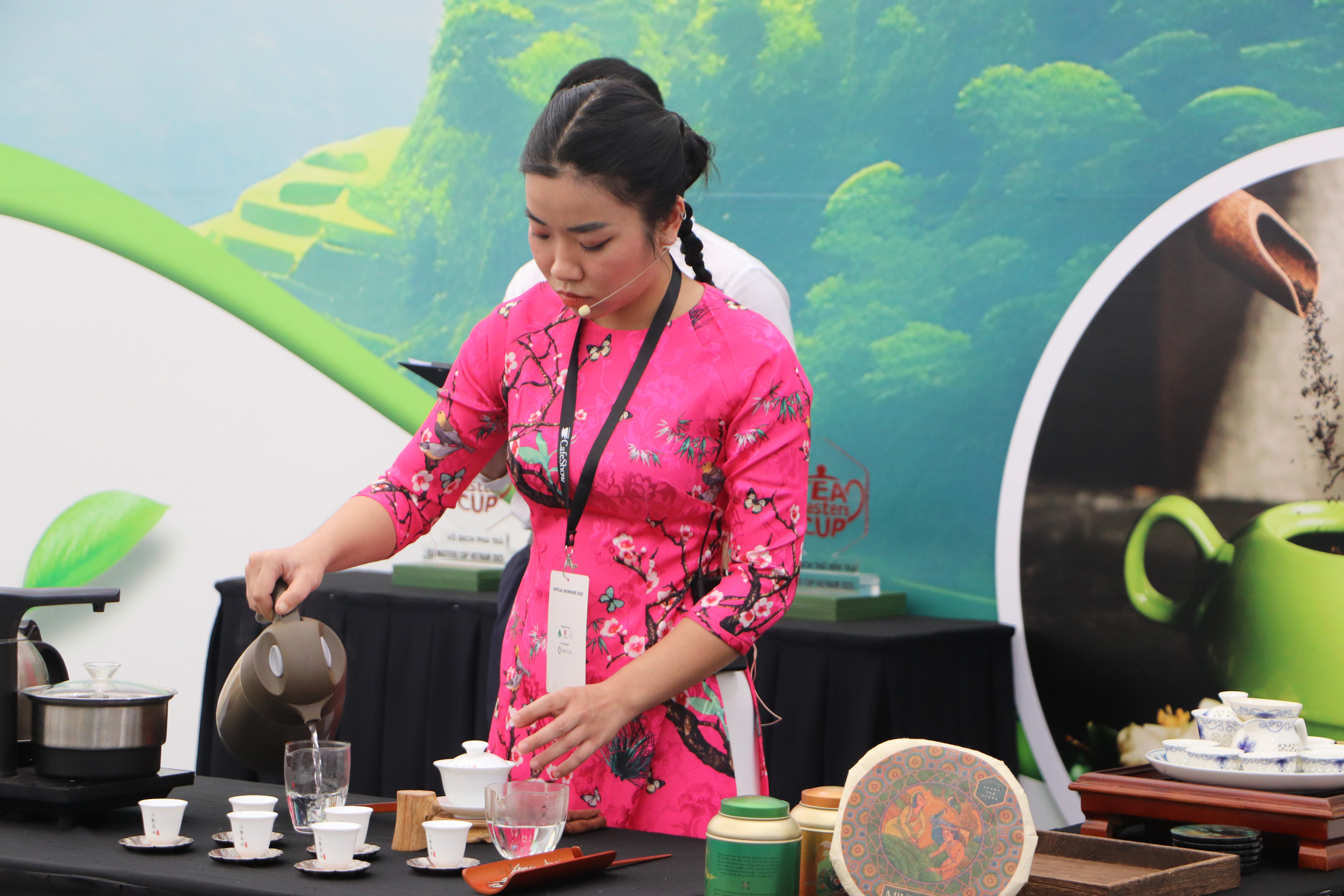 Tea Masters Cup 2025: Phần thi Pha tr&#224; khơi dậy tinh thần “Nhất vị” - Ảnh 9
