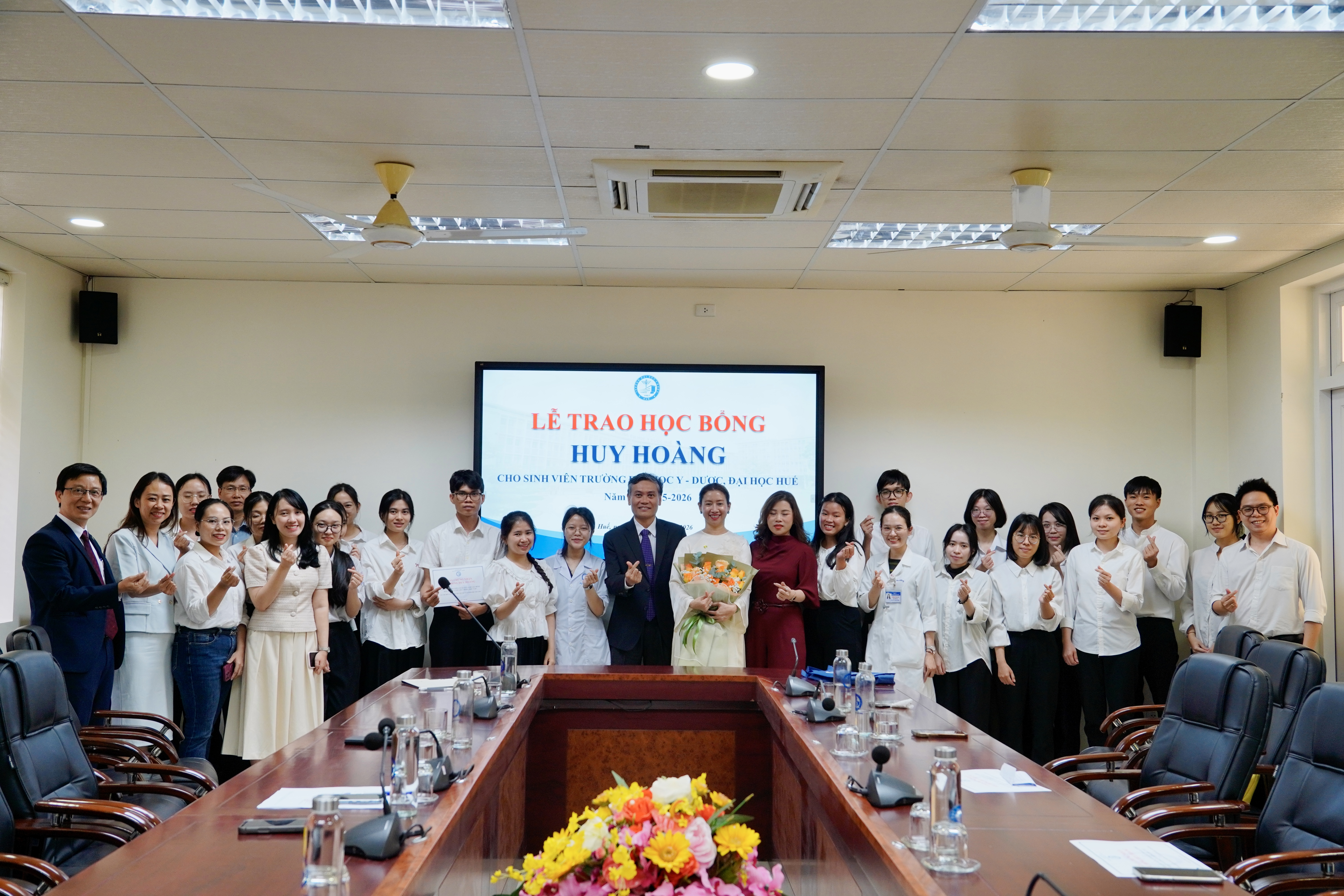 Từ lòng tri ân đến sứ mệnh nuôi dưỡng nguồn nhân lực y khoa tại Huế - Ảnh 1