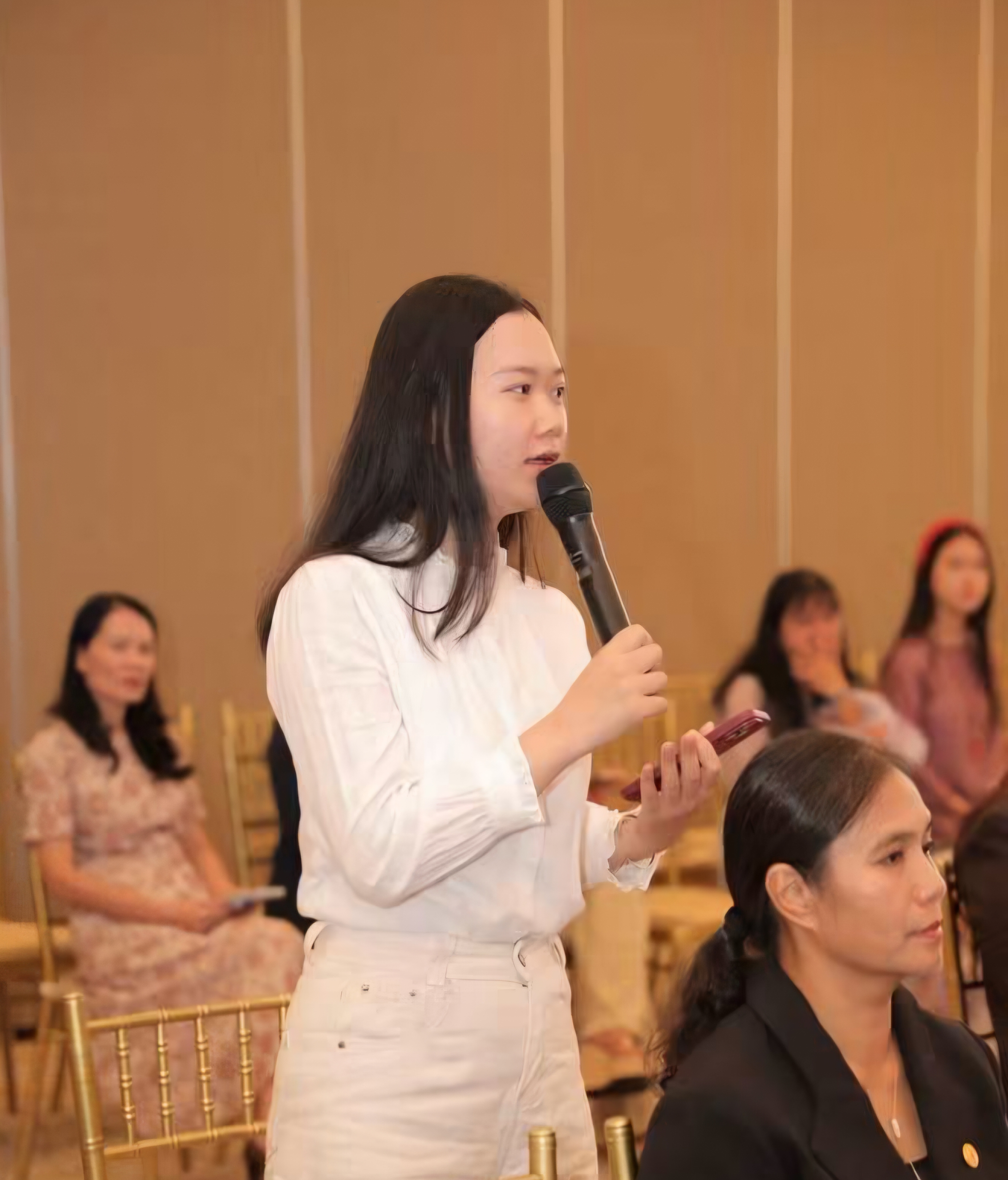 Kinh tế tư nhân Huế trước yêu cầu tháo gỡ điểm nghẽn, mở rộng không gian tăng trưởng - Ảnh 1