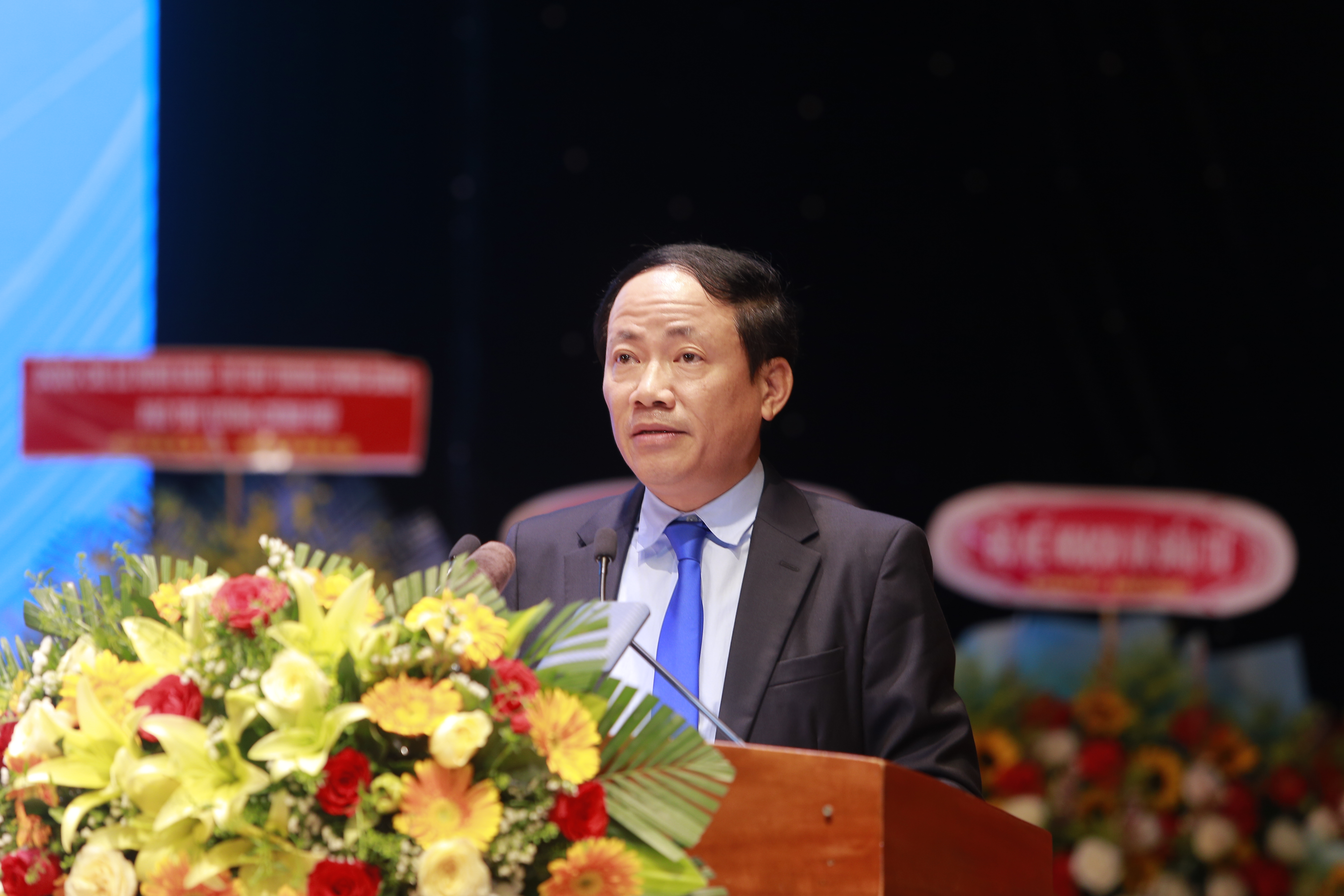 Chủ tịch Ủy ban nh&acirc;n tỉnh B&igrave;nh Định Phạm Anh Tuấn ph&aacute;t biểu khai mạc hội nghị.