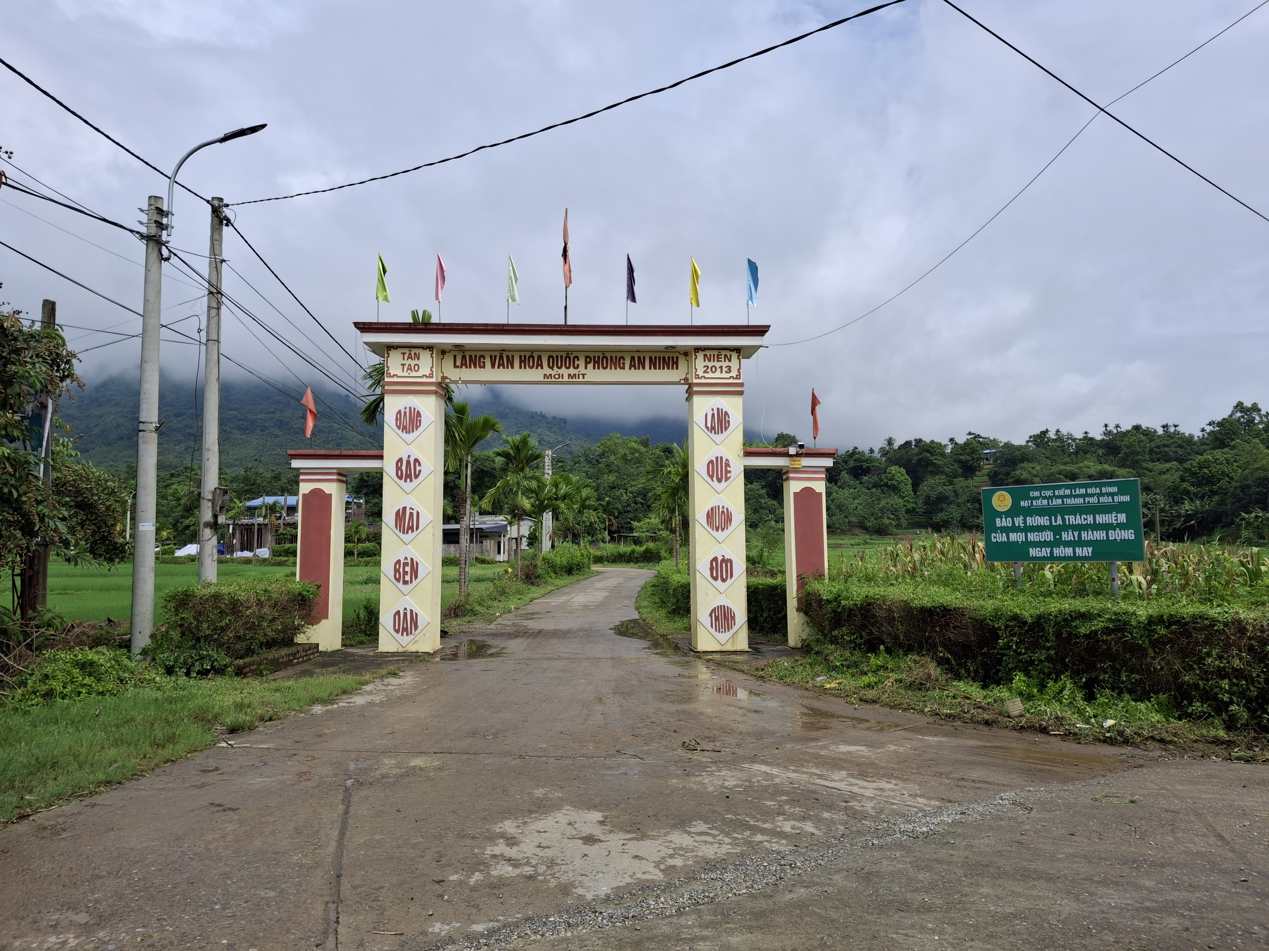 Ho&#224; B&#236;nh: X&#227; Y&#234;n M&#244;ng đẩy mạnh ph&#225;t triển kinh tế - x&#227; hội, ổn định đời sống cho người d&#226;n - Ảnh 1