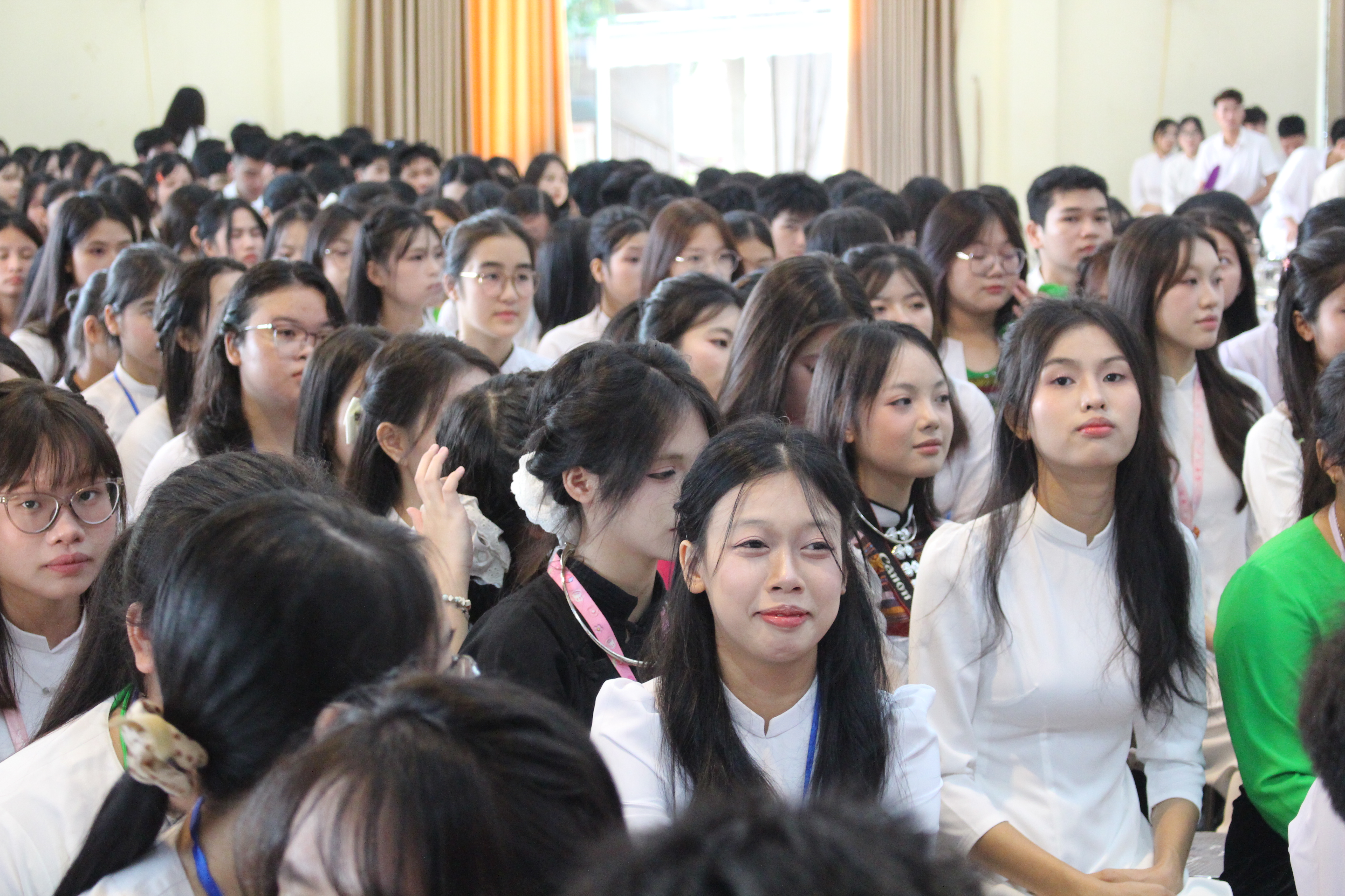 Rộn r&#224;ng tiếng trống khai trường, thắp s&#225;ng kh&#225;t vọng tương lai - Ảnh 8