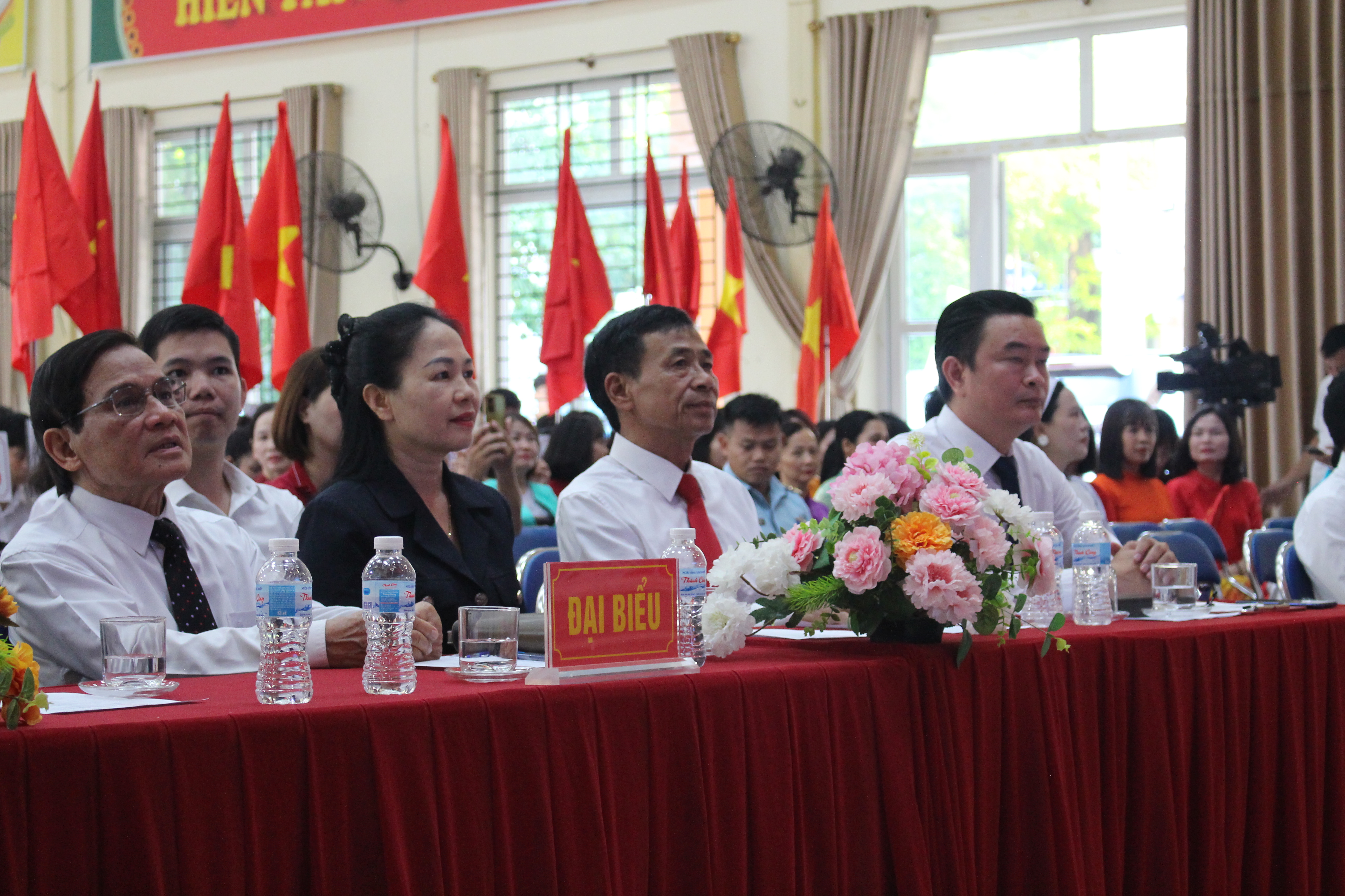 Rộn r&#224;ng tiếng trống khai trường, thắp s&#225;ng kh&#225;t vọng tương lai - Ảnh 3