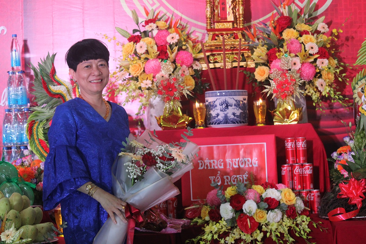 Nghệ sĩ miền Bắc kính cẩn dâng hương tưởng nhớ Tổ nghề Sân khấu - Ảnh 15