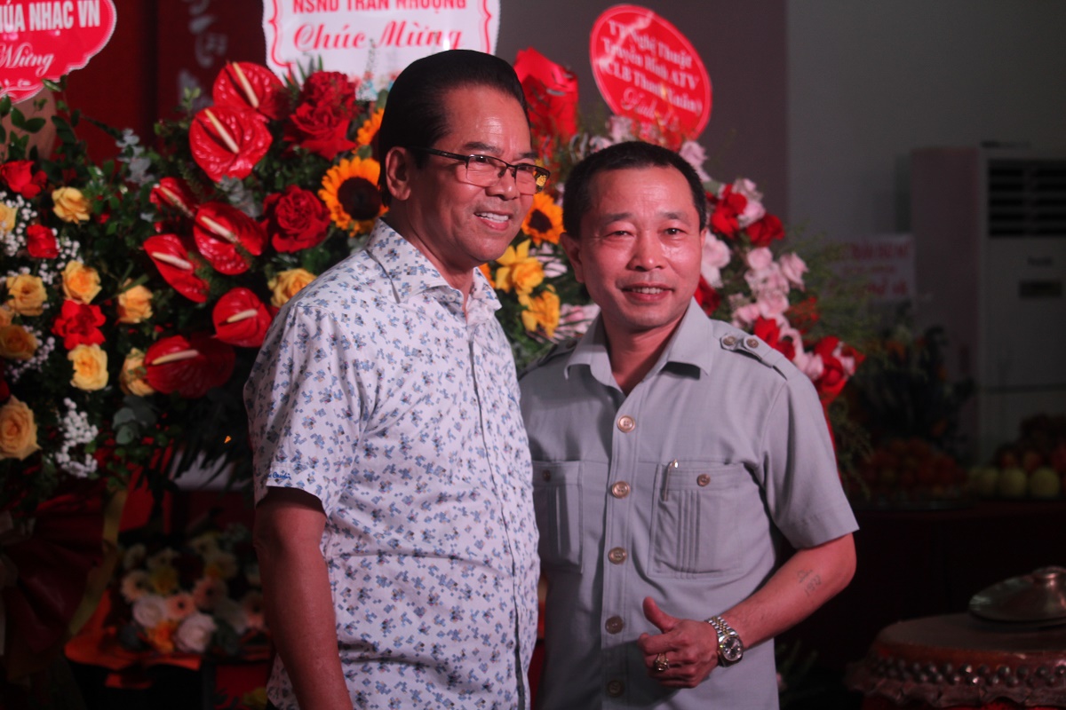 Nghệ sĩ miền Bắc kính cẩn dâng hương tưởng nhớ Tổ nghề Sân khấu - Ảnh 16